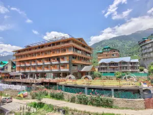 Snow Flakes Resort and Spa Centrally Heated Luxury Resort
