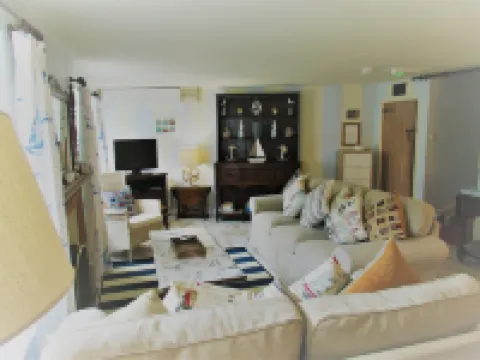 Sunbeam Cottage nestling in the heart of Branscombe village with a parking space Hotels in Seaton