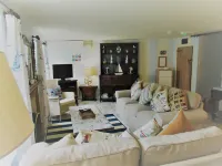 Sunbeam Cottage nestling in the heart of Branscombe village with a parking space Hotels in Seaton