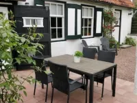 Cozy farmhouse, Zeeland, original, large garden, wallbox 22KW Hotels in Gapinge