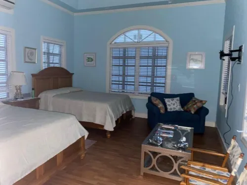 INTERLUDE   apartment suite