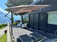 Lake Garda Tignale vacation home bungalow with pool and lake view Hotels in Tignale