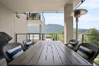 Lakeview condo on Mara Lake with Pool, Boat Slip and Gym