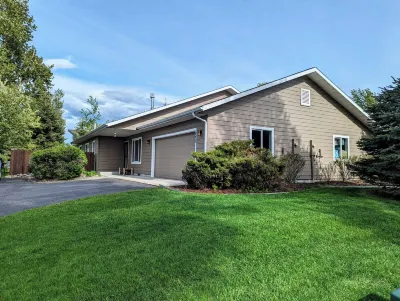 Eagles Nest: Perfect Retreat in Fabulous Whitefish, Montana Отели рядом с достопримечательностью «Glacier Cyclery & Nordic»