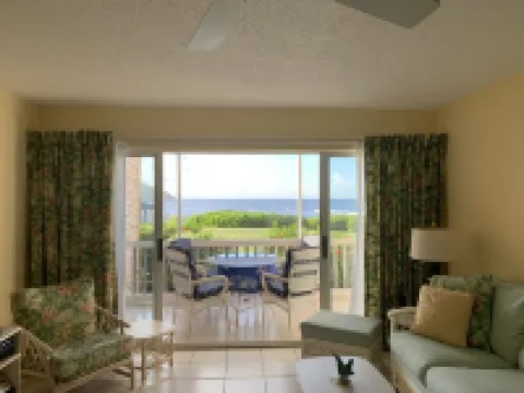 Gentle Winds  2/BR 2/BA  Closest building to the Sea! Sunset Views! Ground Floor