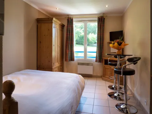 Residence Hotel les Ducs de Chevreuse - balcony