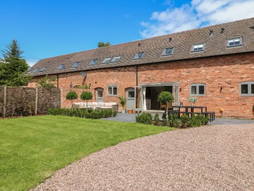 Upper Barn Hotels in Blithfield