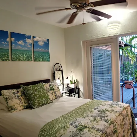 Suite Dreams Inn by the Beach