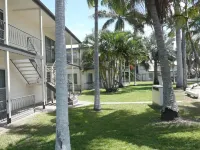 Ocean Breeze Units Hotels in Bowen