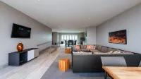 CozySuites at Ltv - Condos