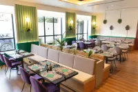Kertel Suites - breakfast