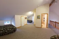 The Bays Edge - 3-Star