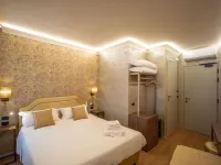 Locanda Cavanella Các khách sạn gần Phòng trưng bày nghệ thuật A Plus A Gallery