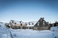 Auberge Le P'tit Bonheur فنادق في Chateau Richer