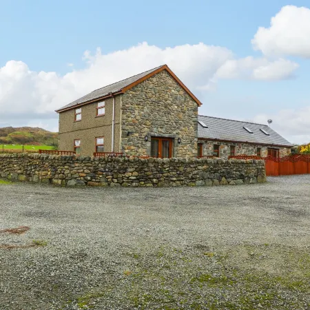 Cefn-Yr-Efail