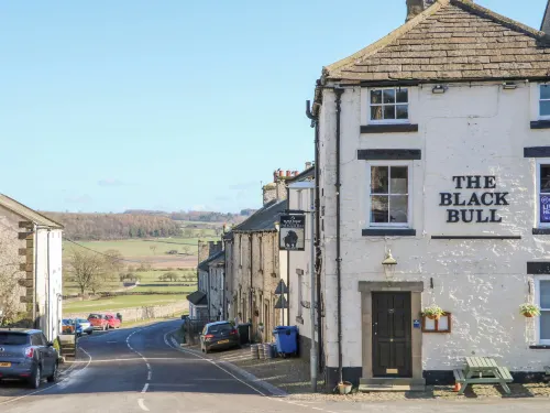 In & Out Cottage Hotels in Middleham