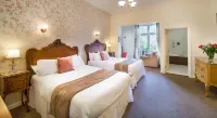 Fox & Hounds Country Hotel Hotels in 