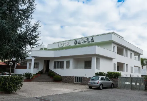 DH Hotel - parking