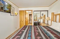 St Anton Wooded View 1-Bedroom Condos with Complimentary Hot Drinks