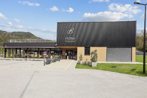 Hôtel Akena Molinges - la Brocatelle