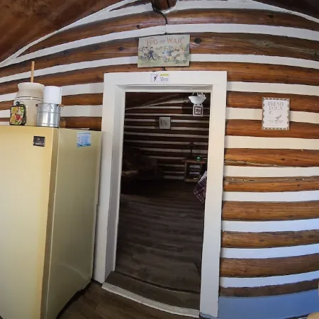 Chinook Cabins & RV Park