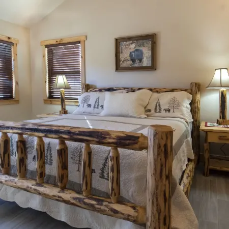 Calhoun House Inn & Suites