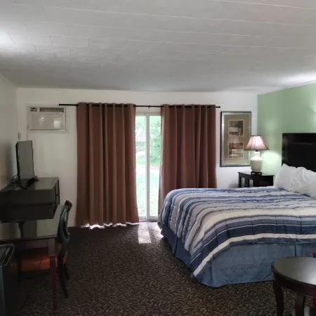 Tri Terrace Motel