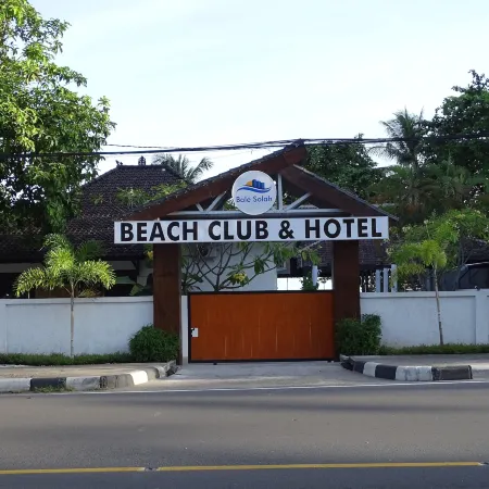 Beach Club Lombok by Bale Solah