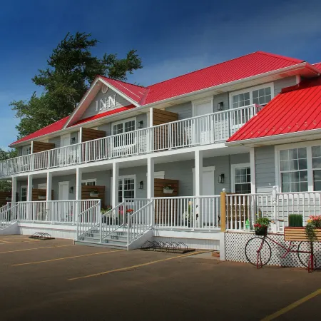 Gateway to Greenwich Suites