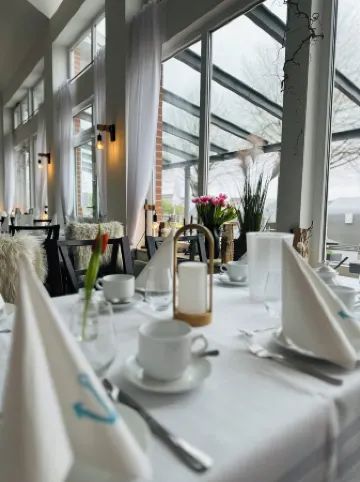 Kanal-Haus "Das Gästehaus Direkt am NOK"