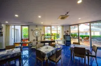 Astro Suite Hotel