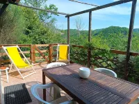 Farmhouse in the hills. Dependance for 4/6 people. Panoramic view!