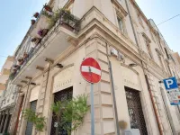 FourSeasons Hotels near Lecce Castle