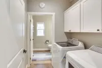 Spacious, Rustic Spearfish Home Walk to Downtown!