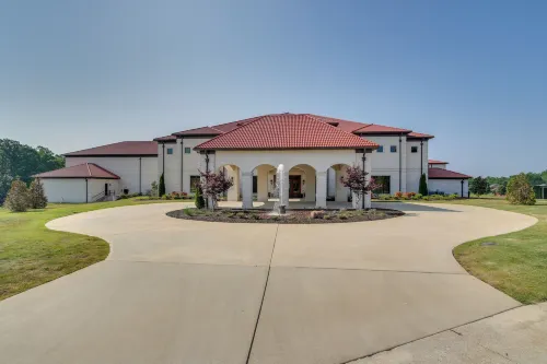 Resort Apartment in Loretto w/ Private Patio! - Wifi