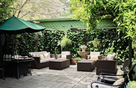 1801 First Luxury Inn