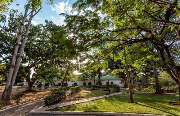 科雷亞塔瓦雷斯酒店