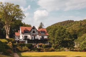 Craig-y-Dderwen Riverside Hotel