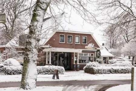 De Herberg van Anderen Отели в г. Borger