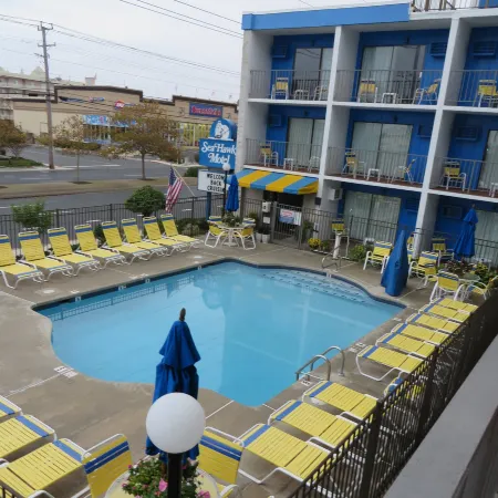 Sea Hawk Motel