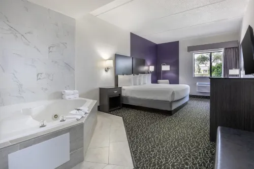 貝斯特韋斯特波林布魯克飯店