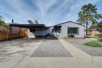Chic Silver City Getaway w/ Patio + Gas Grill - 3 estrellas