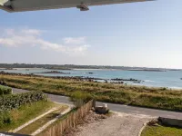 Les reflets bleus Hotels in Kerlouan