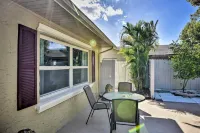 8 Mi to Universal Orlando Studio with Fire Pit! Hotels in Pine Castle