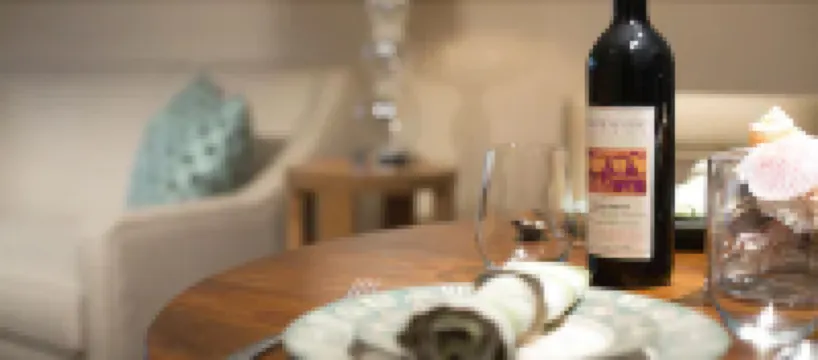 ลาโฮลยา ริเวียร่าอินน์