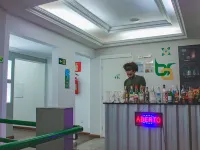 Br ホステル リベルダージ広場周辺のホテル