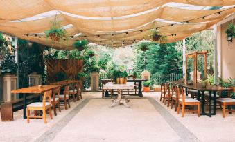 Liquidambar Hotel