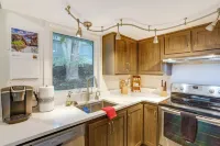 Close to Light Rail! Sammamish Home w/ Hot Tub - Parkering
