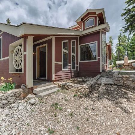 Cloudcroft Mtn Home w/ Patio, Walk to Golf Course!