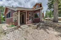 Cloudcroft Mtn Home w/ Patio, Walk to Golf Course! -  Privatzimmer